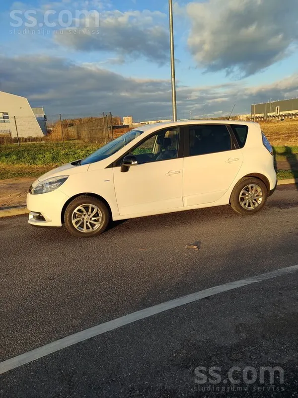 Pārdodu Renault Mégane Scenic – 81 kW. 1.5dCi K9K. Automašīna ir perfektā st