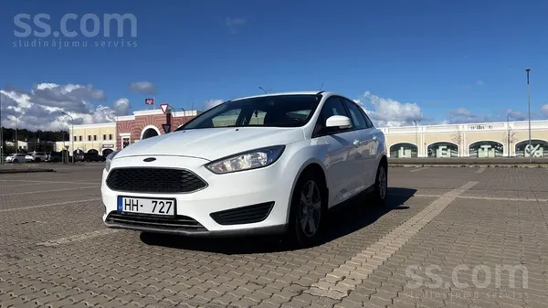 Pārdodas uzticams Ford Focus 2015. gada 1.0 Ecoboost ar 92kW. 
Pirms ~3500k