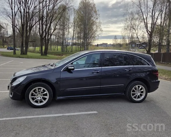 Pārdodu Mercedes benz R 280.
