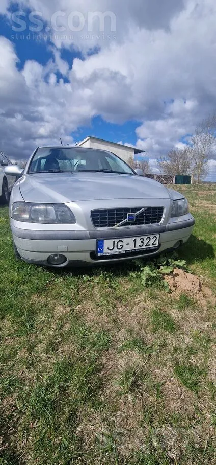 Volvo S60 2.4D, 2001 г. , механика. Есть визуальные Дефекты. 
Автомобиль на
