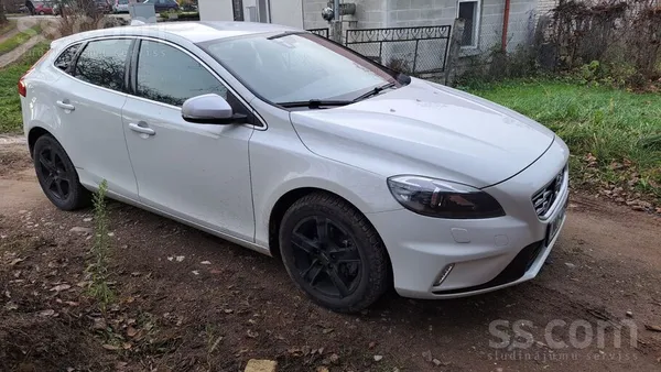 Volvo Volvo V40 ar 2.0 dīzeļmotoru , 88 kw. , dinamisks 