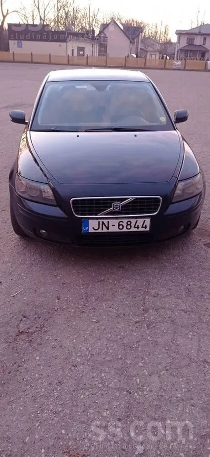Pārdodu ar pasvaigu skati, zobsiksna mainīta 20t atpakaļ, jauns aķis, jauna