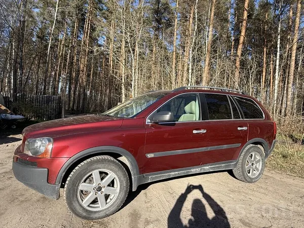 Sakarā ar jaunās automašīnas iegādi tiek tirgots Volvo xc90 2.5 ben. -gāze ,
