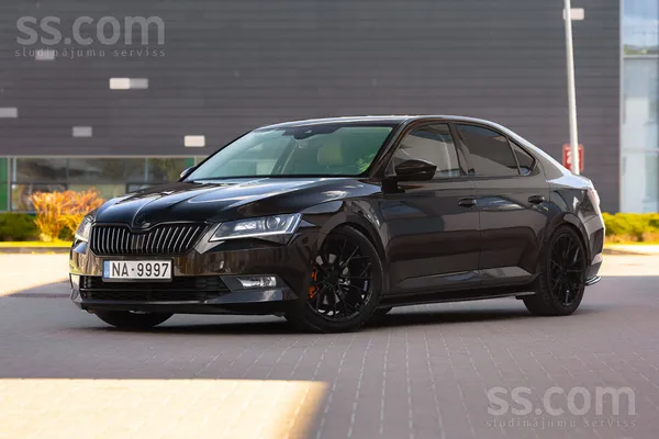 Skoda Pārdod Škoda Superb, labā tehniskā un vizuālā stāv