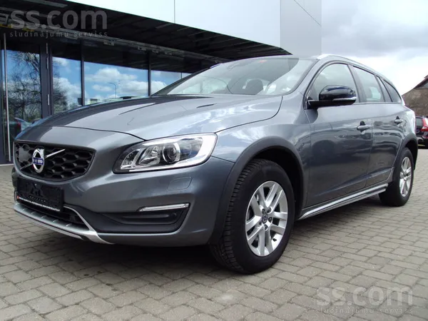 Volvo V60 CC T5 Awd
Summum-komplektācija. 
Auto atvests no Šveices un saga