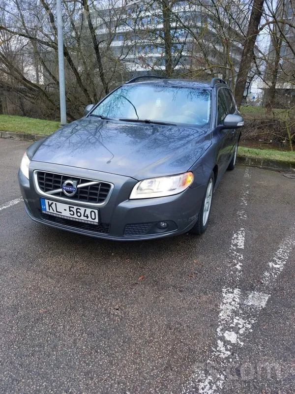 Volvo Pārdodu savu labi uzturētu un koptu Volvo V70 ar i