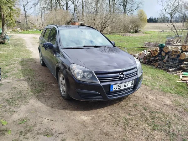 Opel Pārdodam uzticamu un ekonomisku auto. Būs ideāls d