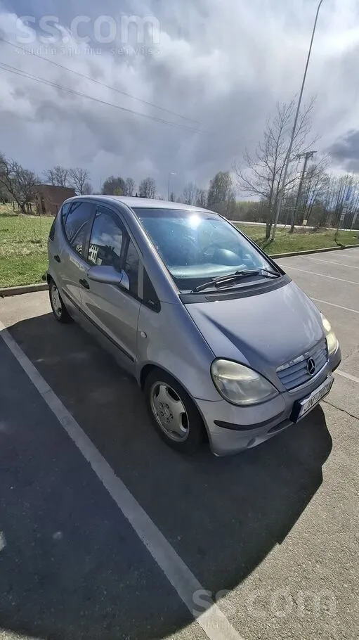 Продаётся надёжный и практичный Mercedes-Benz A-Class A170 2000 года выпуска