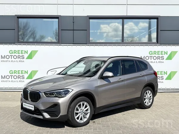 BMW X1 sDrive18i  1.5 Benzīns  100 Kw 

Pirmā reģistrācija : 09.03.2021.