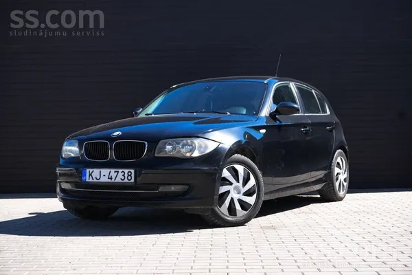 BMW BMW 118 2.0 dīzelis ar automātisko ātrumkārbu. 