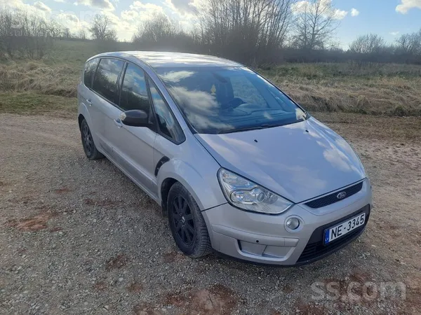 Auto tiek lietots ikdienā.