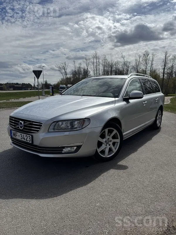 Volvo Facelift modelis / Summum 2.0 D4 133kw 181zs . 