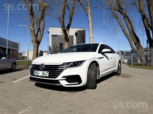 R-Line, asistenti, acc distronic, led lukturi, kamera u. c. 

VW Arteon R-