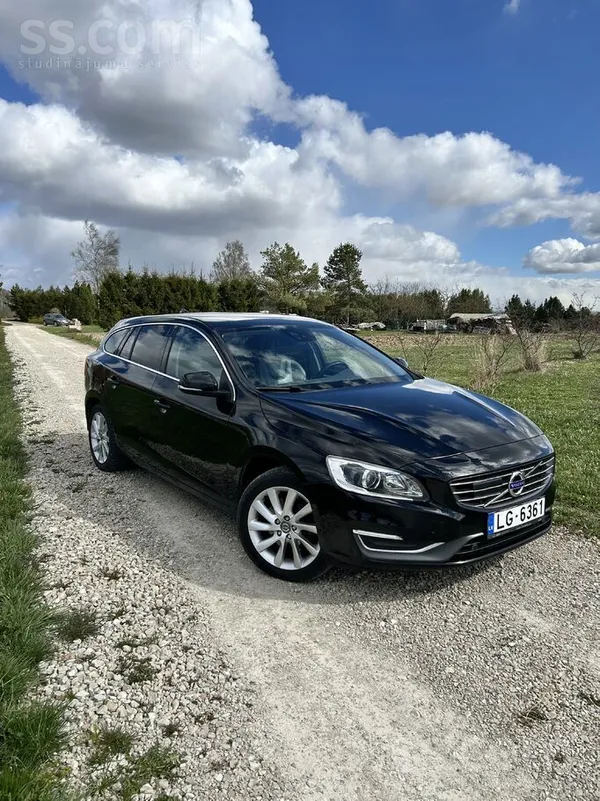 Volvo Volvo V60 2.4D 169kW (pieci cilindri). Facelift. 
