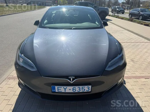 Facelift Model S 75D Dual Motor
Pirmā reģistrācija 18.10.2018
Bezmaksas internets
