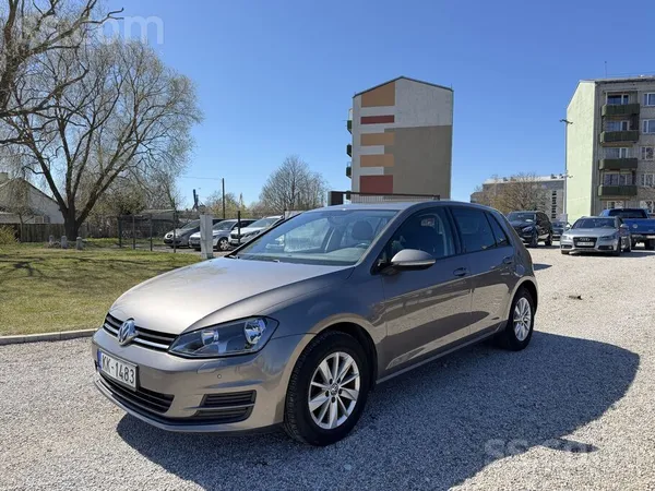 VW Golf 7, 2016.g. 1.4(92kw) benzīna dzinējs ar 6 ātrumu manuālo ātrumkārbu.