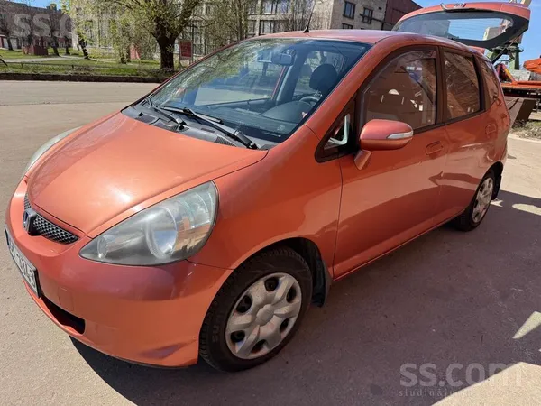 Pārdodu labu un uzticamu auto.