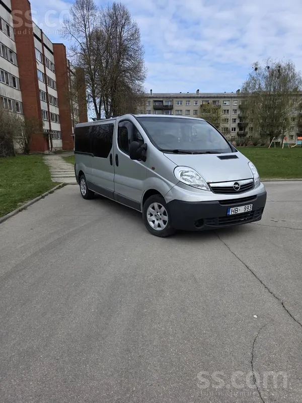 Opel Garā bāze ar 9 sēdvietām. Apskate 11.2026 Krēsli v