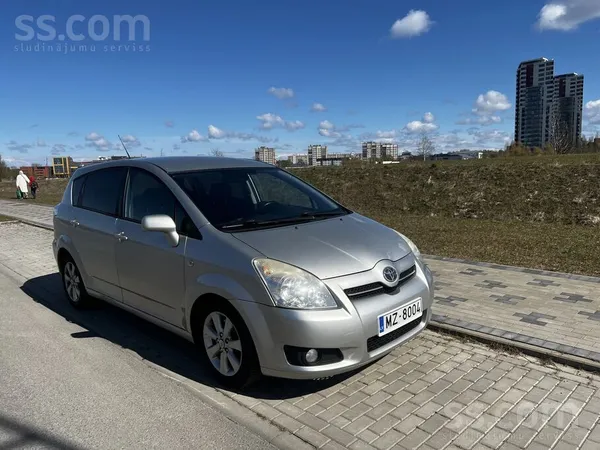 Toyota Toyota Corolla Verso 2.2 D-4D, 2009 Pārdodu uztica