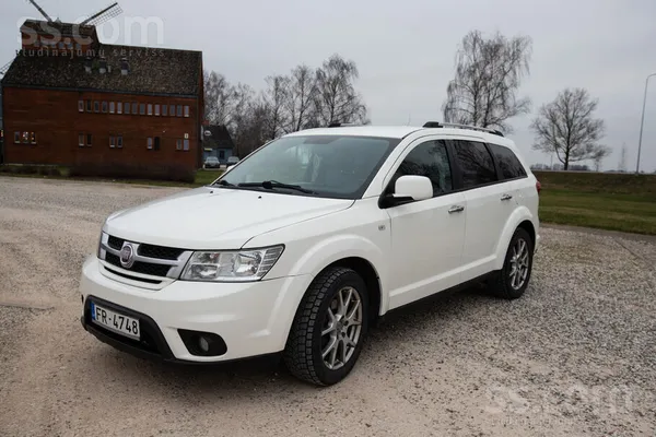 Fiat Pārdodu ietilpīgu un labi aprīkotu ģimenes auto – 