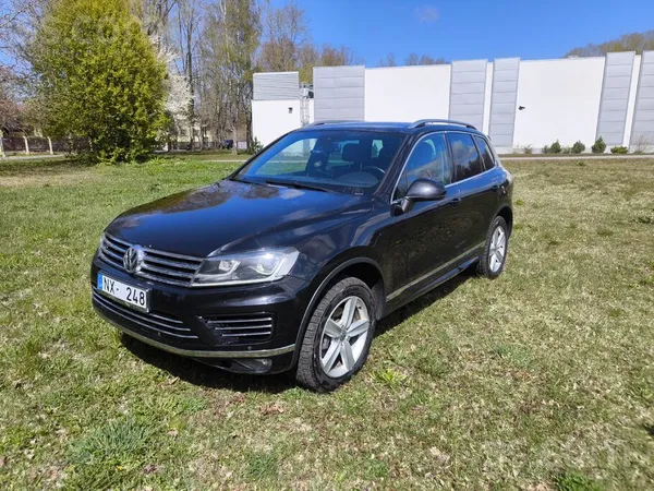 Volkswagen Volkswagen Touareg R-Line. 2015. gada. 3.0l dīzeli