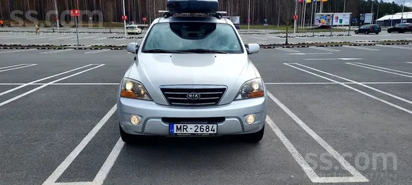 Pārdodu 2008. gada Kia Sorento džipu ar 2, 5l 4 cilindru dīzeļdzinēju un man