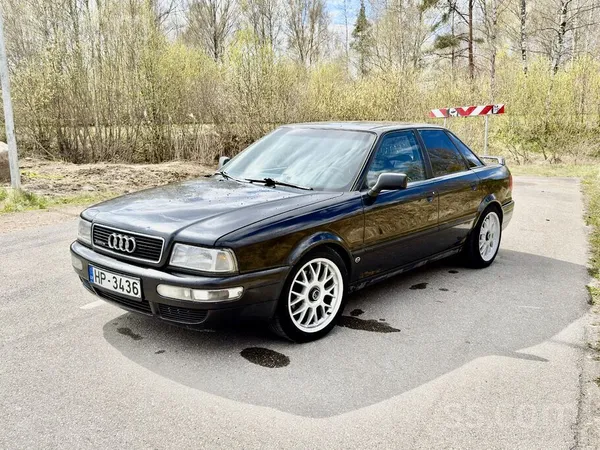 Pārdodu/mainu Audi 80 B4 Quattro 
1.9tdi 81.kW Afn
Bloķis strāda
Ir vizuā