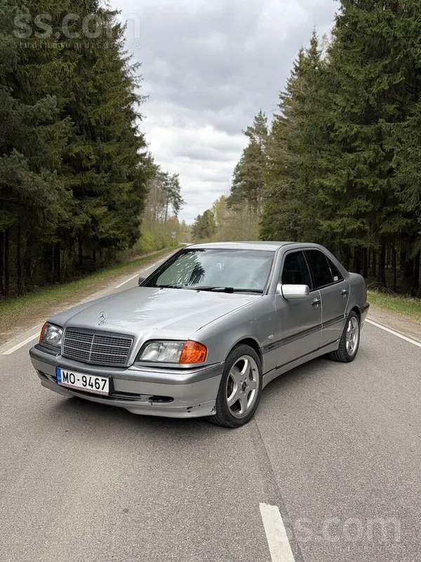 Mercedes Pārdodu Mercedes-Benz W202