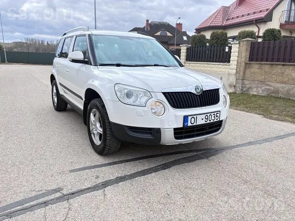 Skoda Yeti 2.0Tdi 4x4 ar automātisko 6 ātrumu Dsg kārbu. 
Oriģinals nobrauk