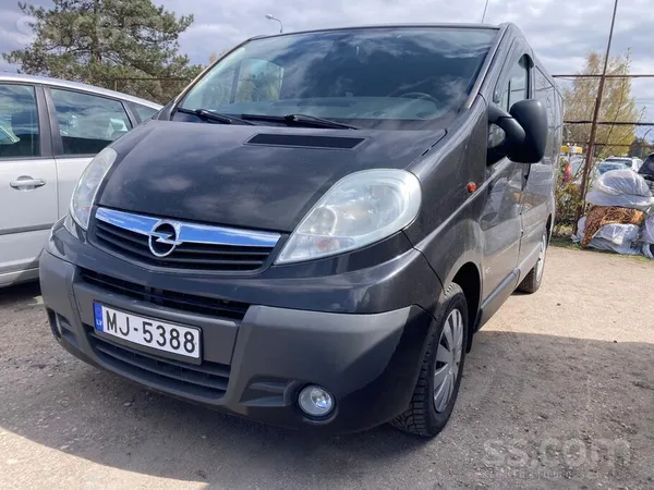 Opel Pārdodam labi nokomplektētu Opel Vivaro 2.0D. Pirm