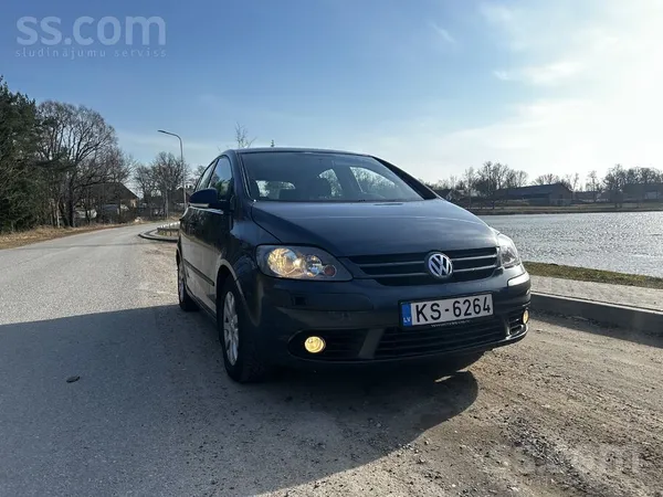 Volkswagen Pārdodu uzticamu ģimenes Golf 5 plus 1.9Tdi.