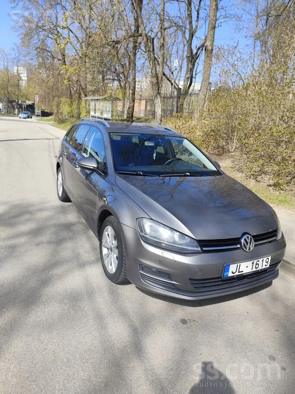 Volkswagen Продается семейная машина, в хорошем техническом с