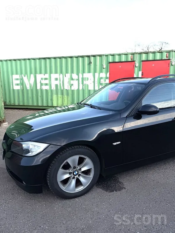 Pārdod BMW 318 E91, ekonomisku un uzticamu auto. 

Dzinējs: 2.0 dīzelis, 9