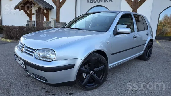 Volkswagen Pardodu labā stāvokli golfiņu ar tiko izietu To, J