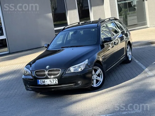 BMW Pardodu BMW 530 ar 3.0d-173Kw motoru. Mašina tiko 