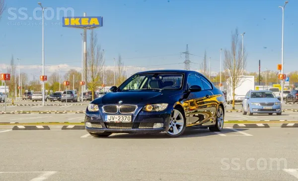 BMW 335i 3.0l benzīns. 225kw
Tehniskā apskate derīga līdz 04.2027
Vid. d.