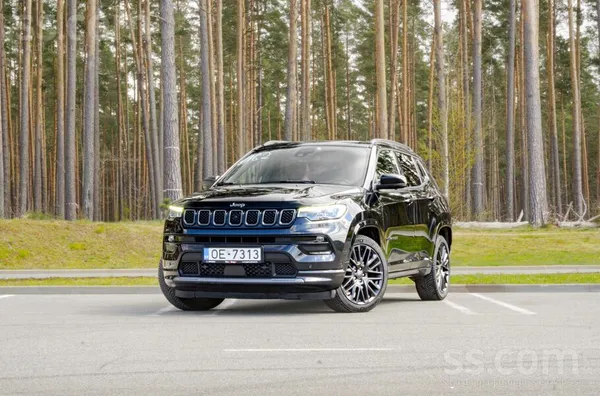 Jeep Compass S Model 1.3l benzīns. 110kw
Tehniskā apskate derīga līdz 07.20