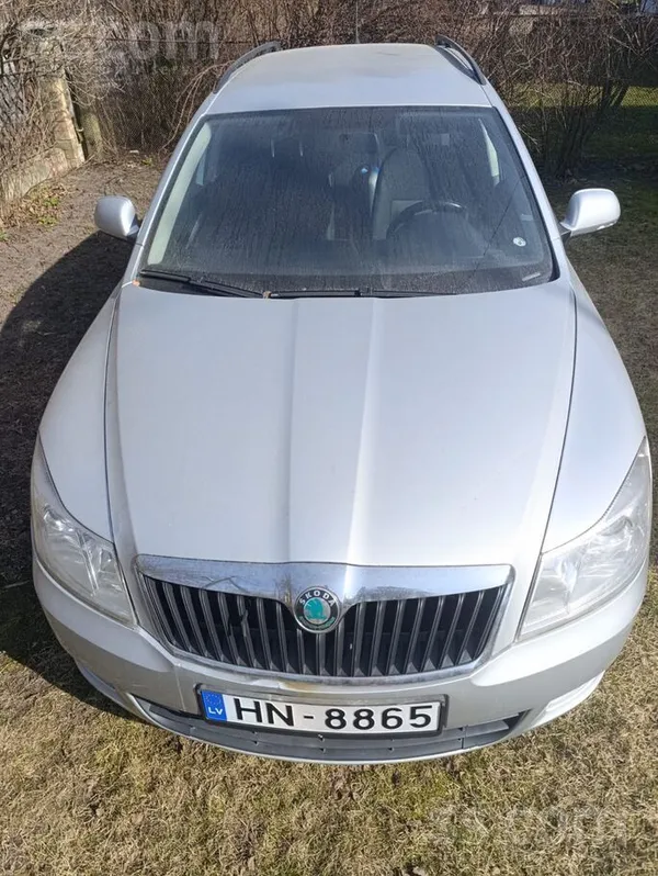 Skoda Mašīna labā tehniskā stāvoklī, jauni bremžu diski,