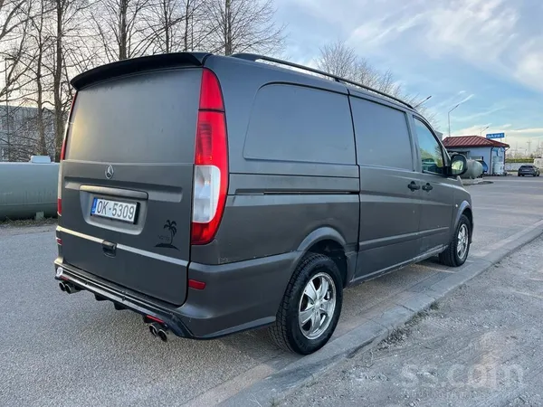 Labi aprīkots Vito, 2.2 Cdi 110kw, Automāts. 
Abas priekšējās durvis jāmain