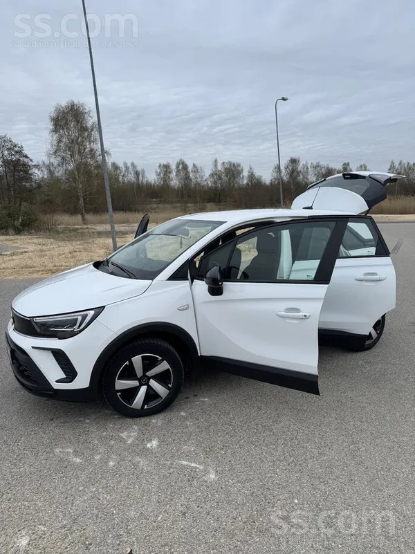 Pārdod Opel Crissland 1, 5 dīzelis. Rūpnīcas garantija vel viens gads vai 10
