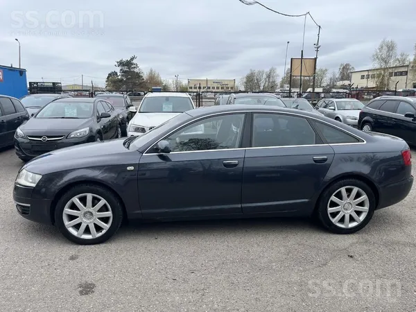 Audi Auto ļoti laba tehniska kartiba . Apkopes veiktas 