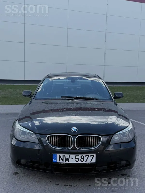 Pārdodu BMW 525d ar 2.5 dīzeļdzinēju un manuālo ātrumkārbu. Automašīna ir vi