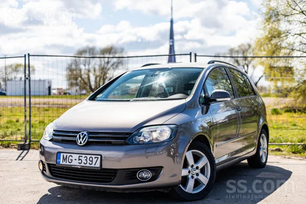 Volkswagen VW Golf Plus ar 2.0 litru dīzeļdzinēju un manuālo 
