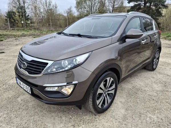 Tikko ievests. Kia Sportage. 2, 0Crdi, 100kw, 6 ātrumu manuālā ātrumkārba, 2
