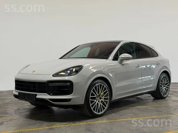 Pārdod Porsche Cayenne Turbo S Hybrid 500kW. Bagātīga komplektācija, Sport C