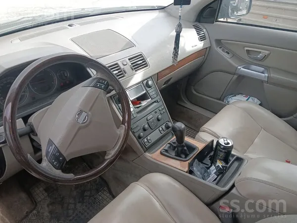 Volvo Darba kartiba. Ir vizuali defekti