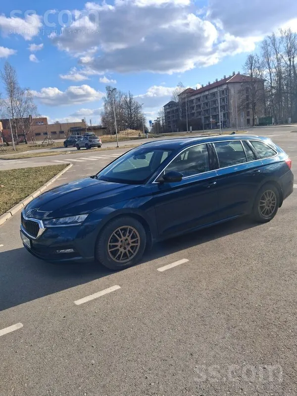 Skoda Kopts un lolots ģimenes auto. Pirkts Latvijā. Apko