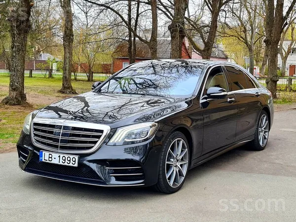Продаём Mercedes-Benz S400 Amg 4matic. Машина в идеальном состоянии. Гаражно
