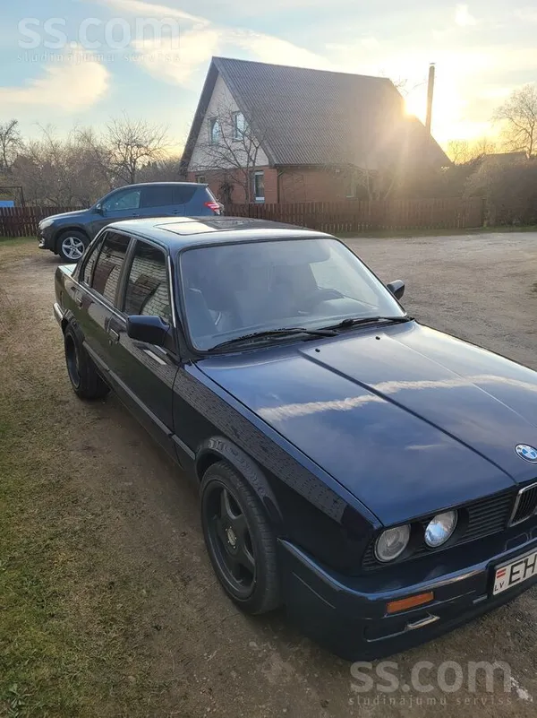 BMW Kādam pavasarī varbūt sagribējies e30. 1998. gada 