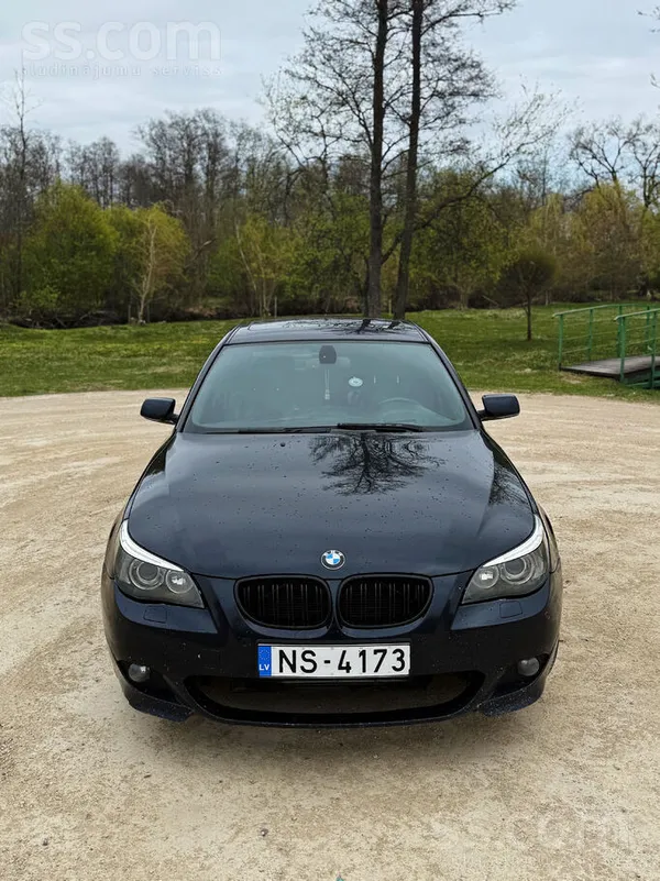 BMW Продаю BMW 530d 3.0d 170kw М-пакет. Диски стоят 12